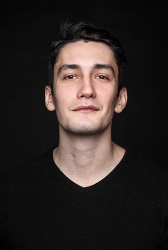 Официальный сайт. Парменов Олег, 31, Актёр