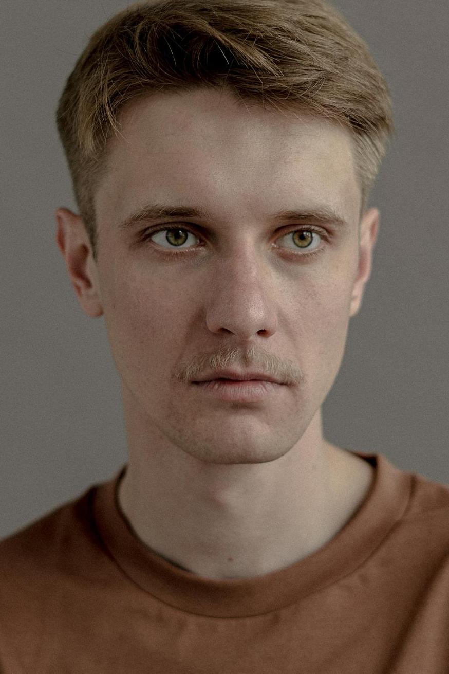 актер несли