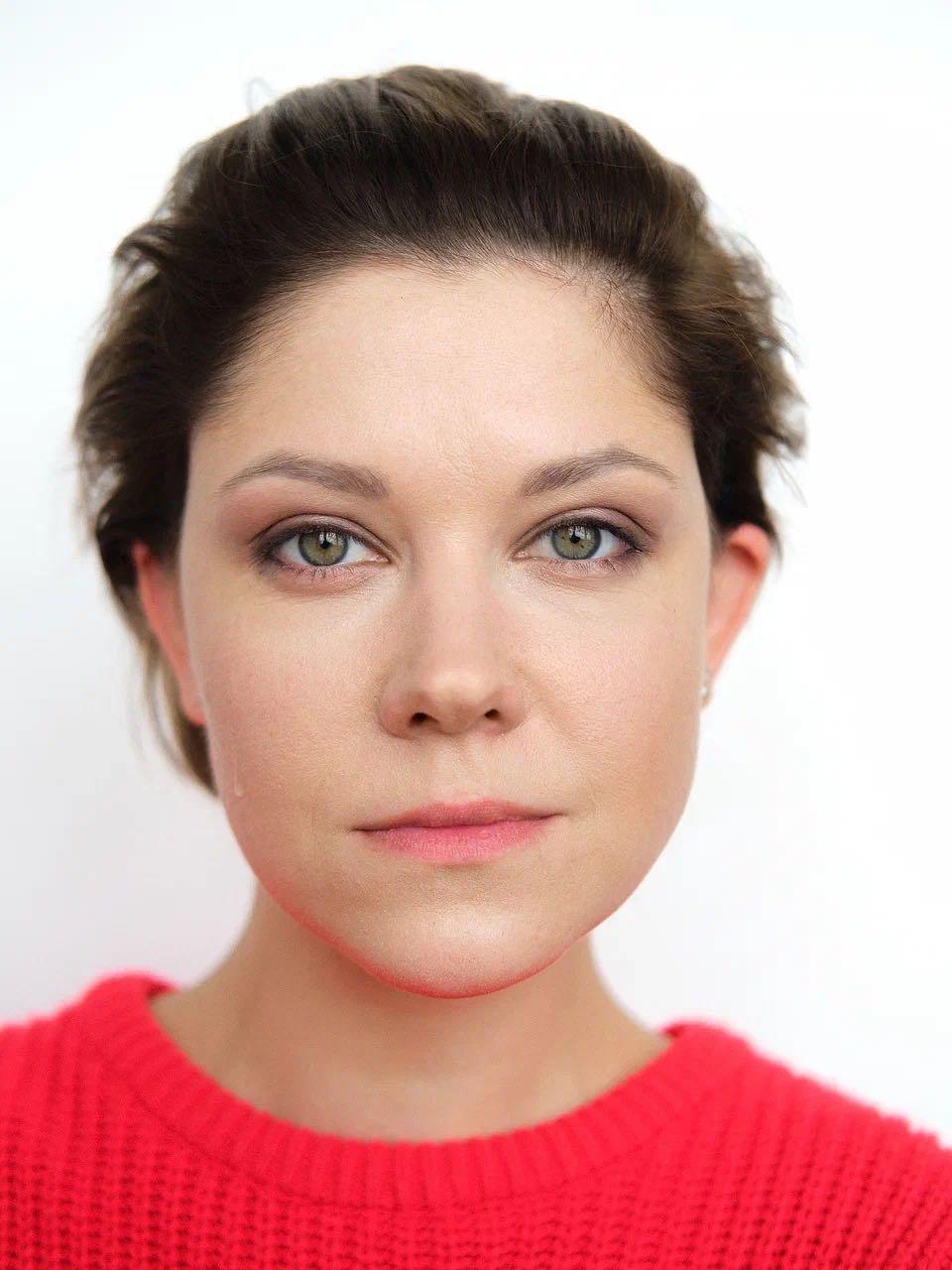 Orgy bilan konfet ichida