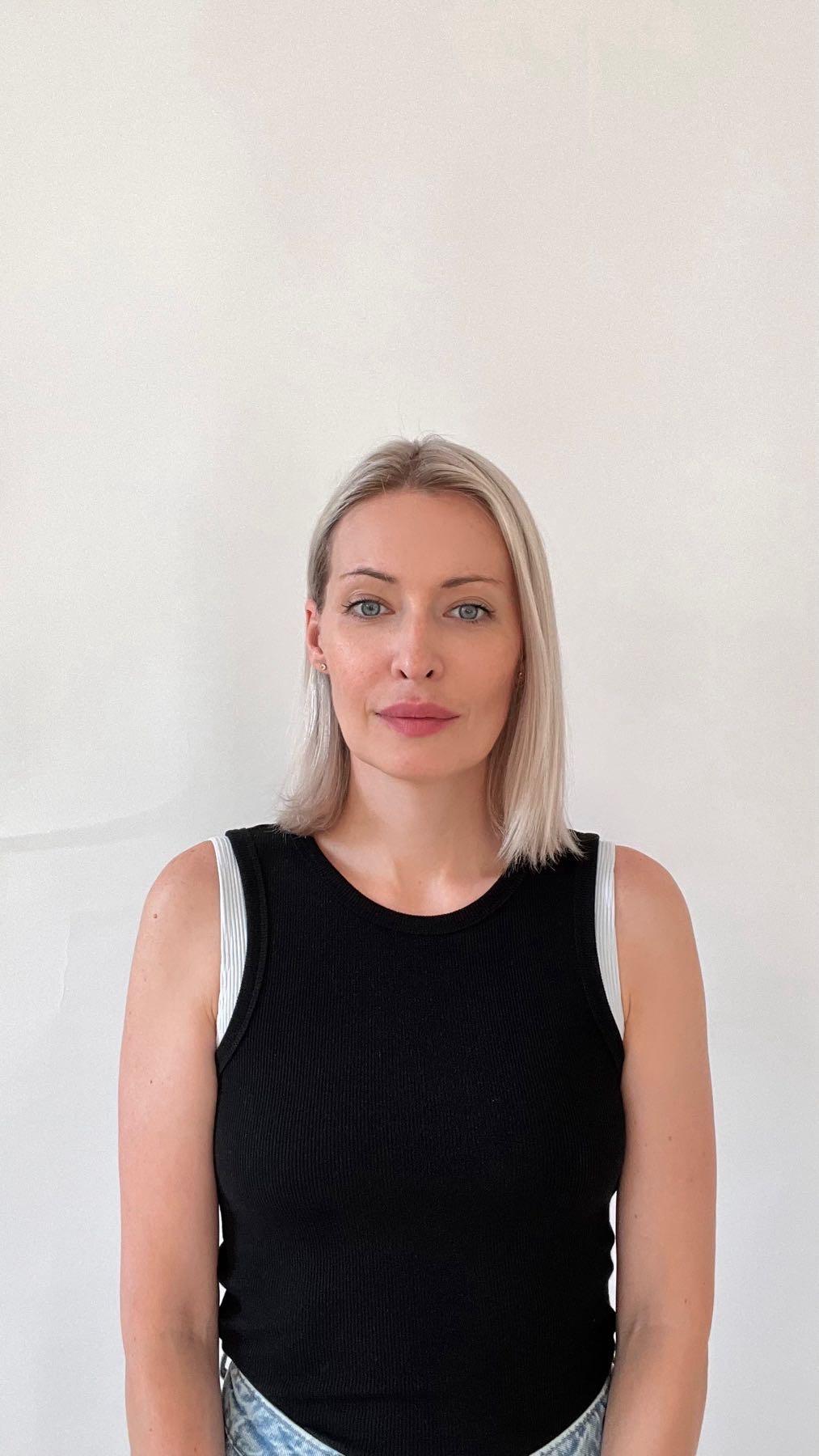 Mast talaba uxlayotganida ogziga sikilgan porno video