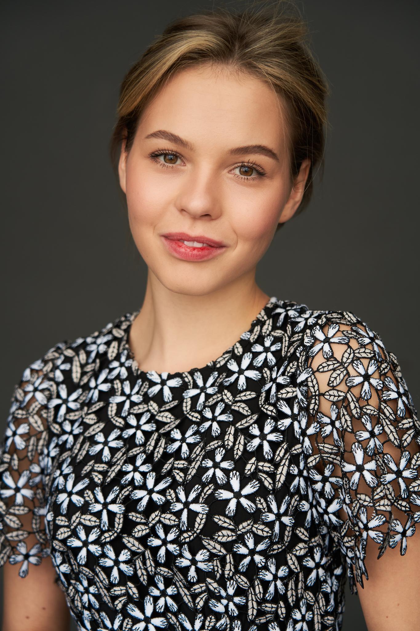 Daria Melnikova filmda yalangoch