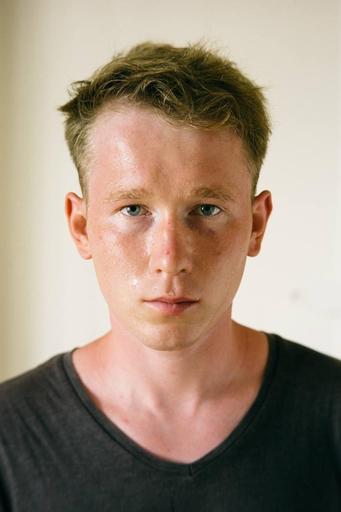 Официальный сайт. Сафиканов Эльдар, 29, Актёр