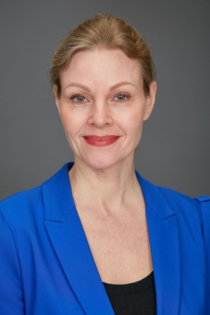 Kuyov shahvoniy qaynonasini sikadi - runethost.ru