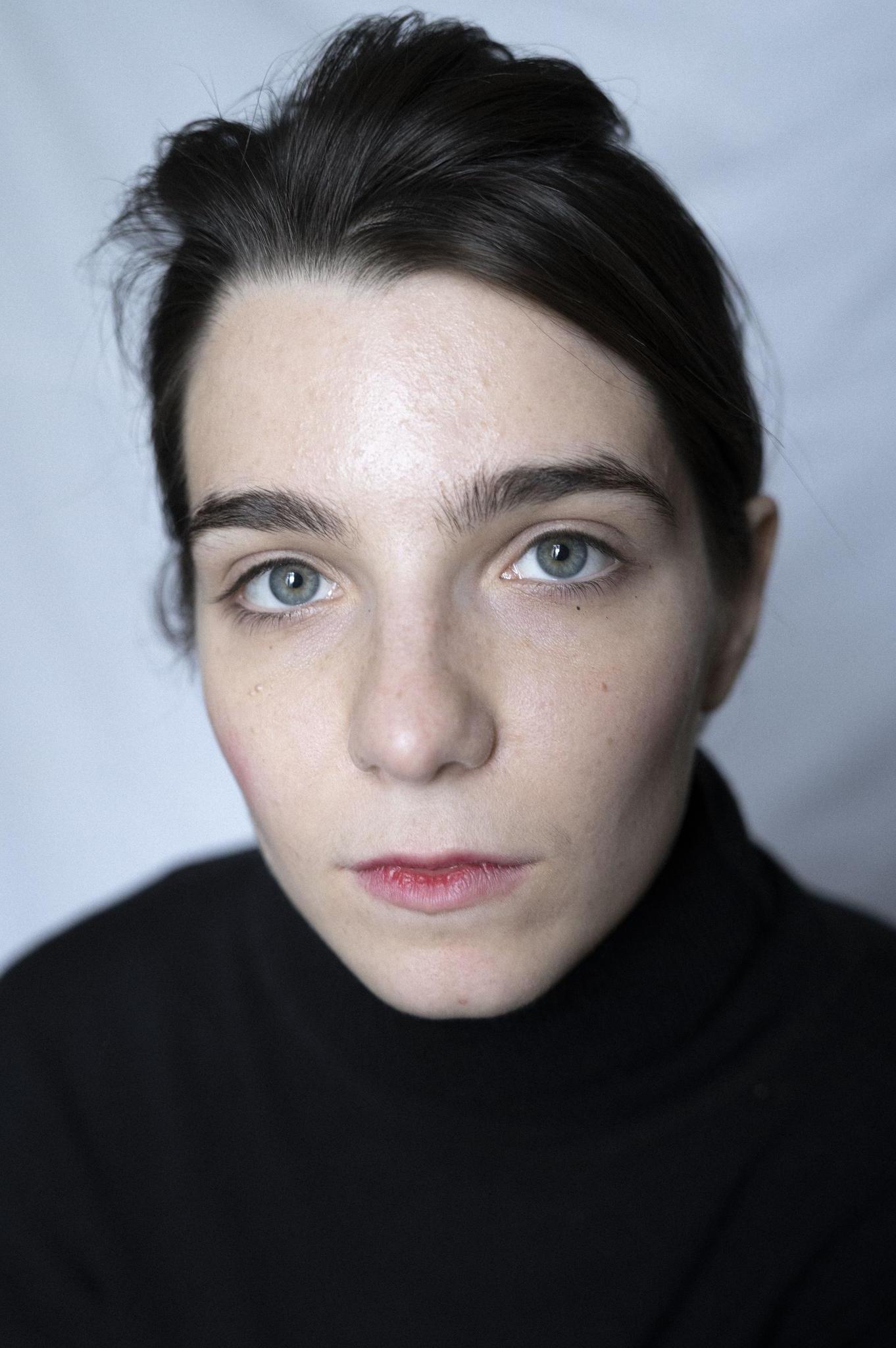 Yalangoch oila video Mushuk ichida piston porno video