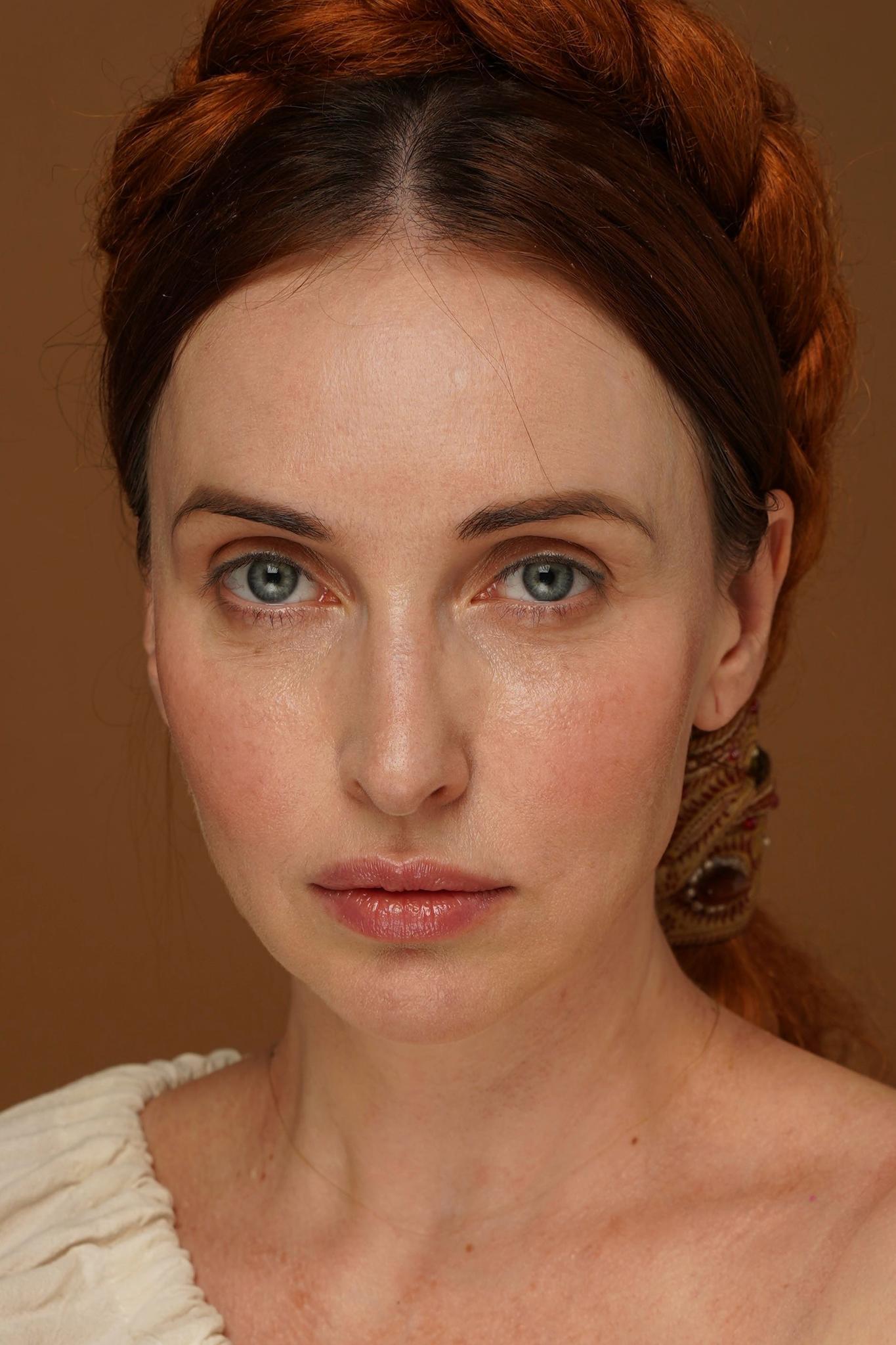 Ayollar ozlarini sikishmoqda (foto)