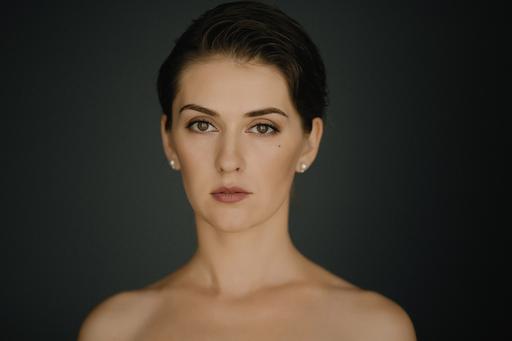 Эротика: тамаша азиялық әйелдер Үлкен дөңгелек жопы порно