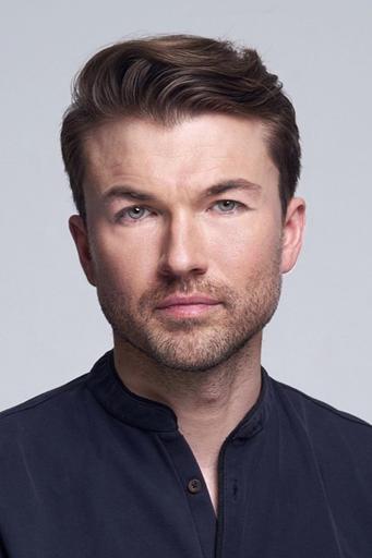 Официальный сайт. Обухов Станислав, 39, Актёр