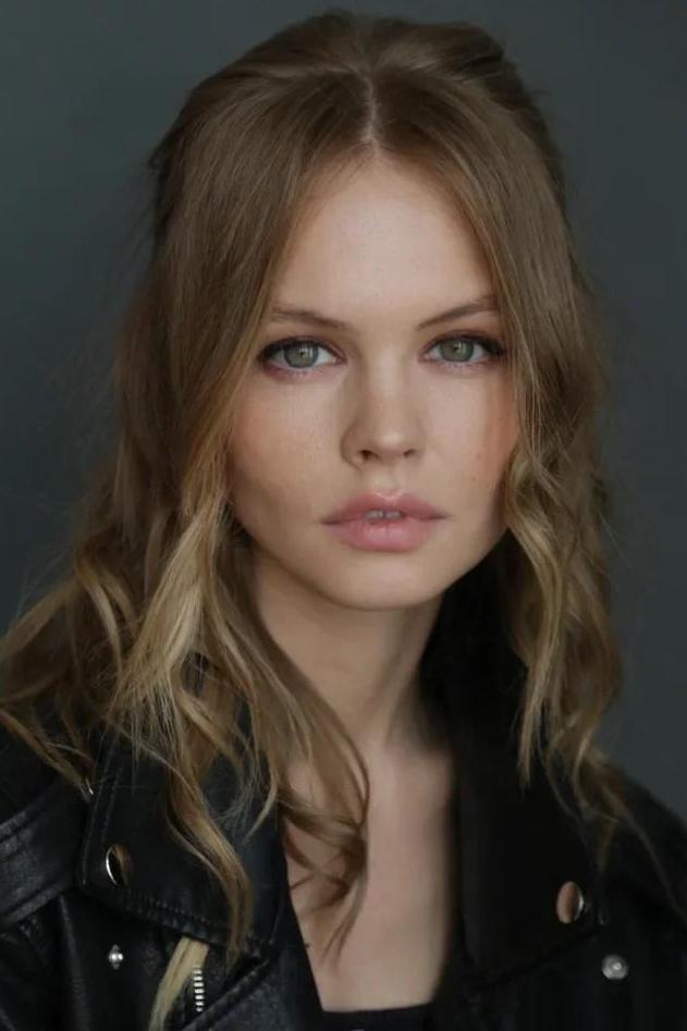 Anastasiya Sivaeva yalangoch