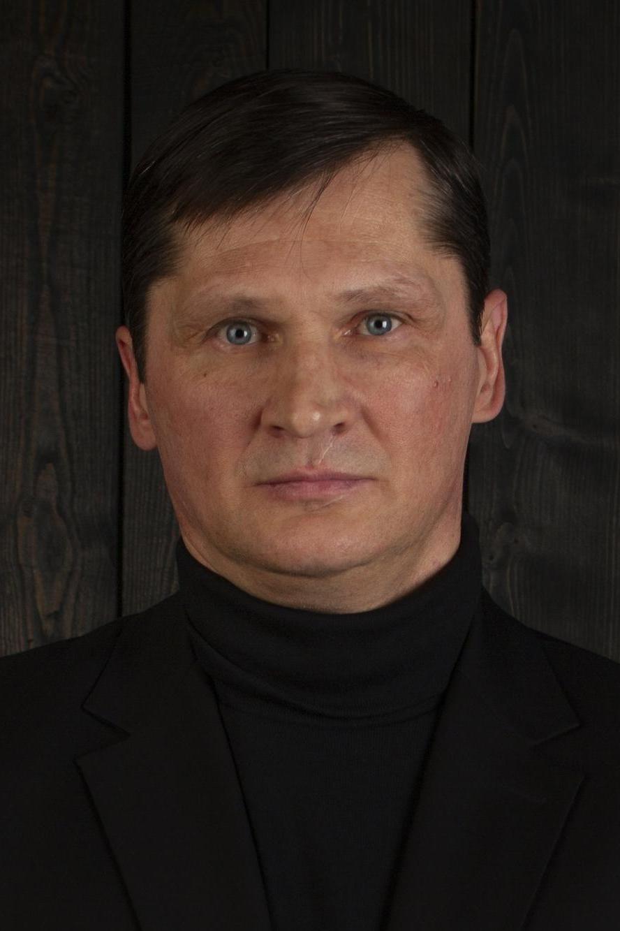 Кирилл Смирнов, 49, Санкт-Петербург. Актер театра и кино. Официальный сайт  | Kinolift