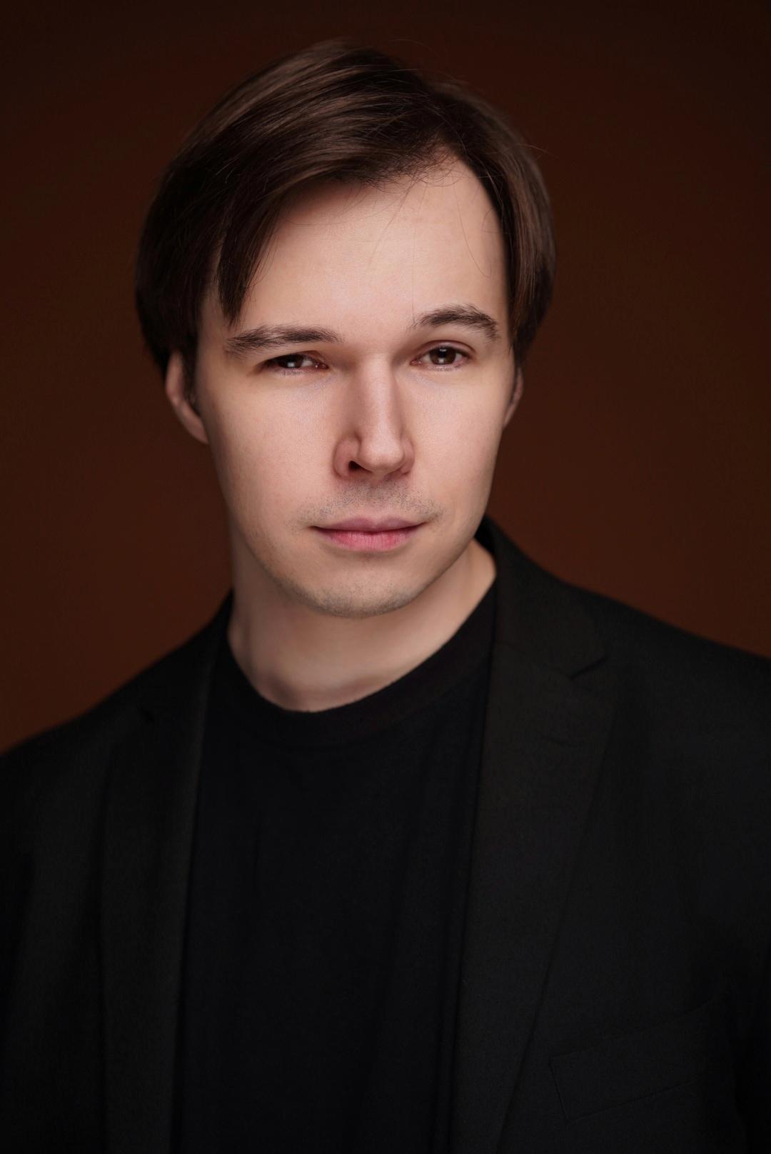 Mikhail Smirnov, 31, Moscow.Film and Theater talent. Official Website |  Kinolift