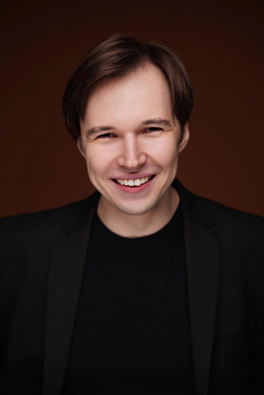 Mikhail Smirnov, 31, Moscow.Film and Theater talent. Official Website |  Kinolift