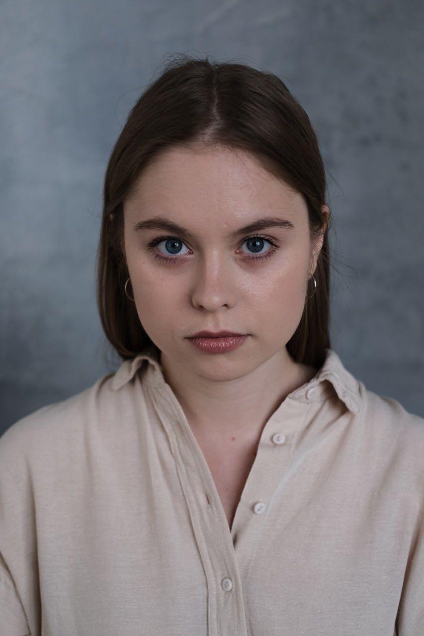 Қынаптағы пенис пен вибраторды қараңыз