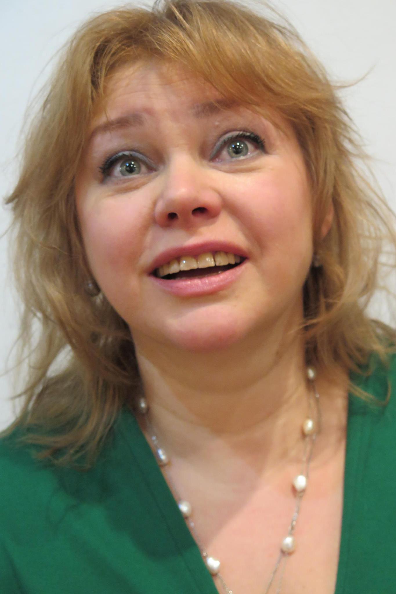 Trans ayolning kampirni sikayotgani pornosini tomosha qiling