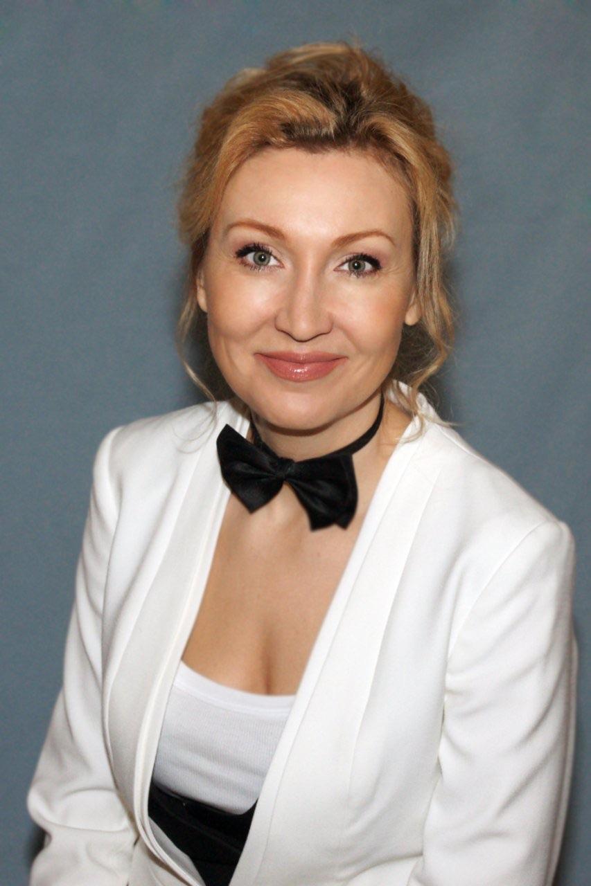 70-90-yillar pornosini onlayn tomosha qiling Jeymi Rey Nyuman yalangoch video