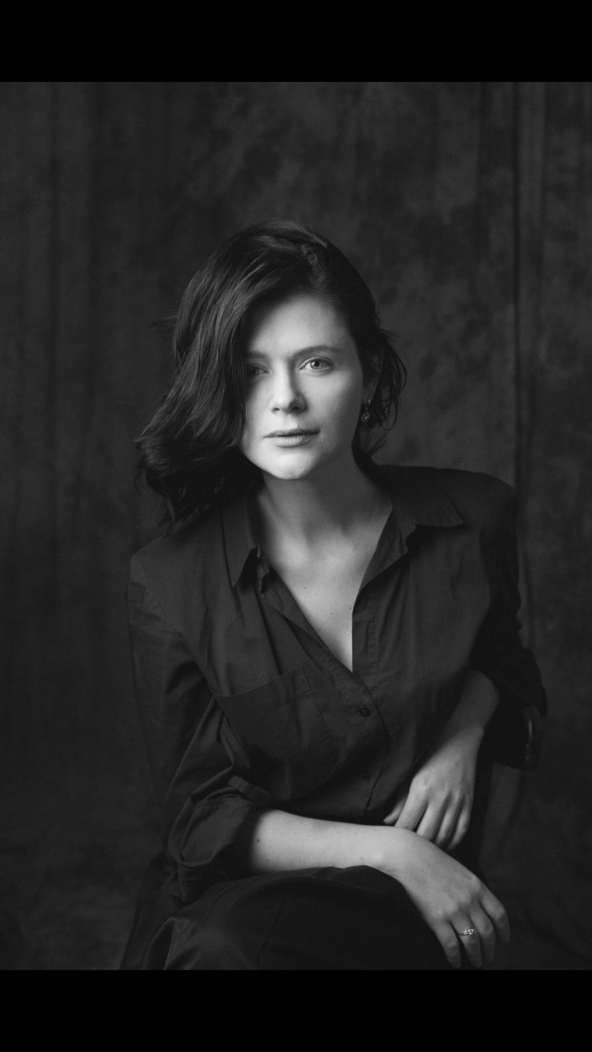 Yetuk xola porno onlayn Tabiiy kokrak erotik video